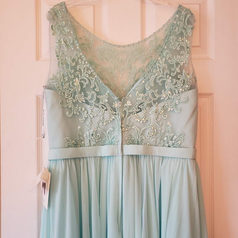 NWT, Unaltered Morilee Chiffon Bridesmaids Dress in Mint Green - Picture 5 of 12